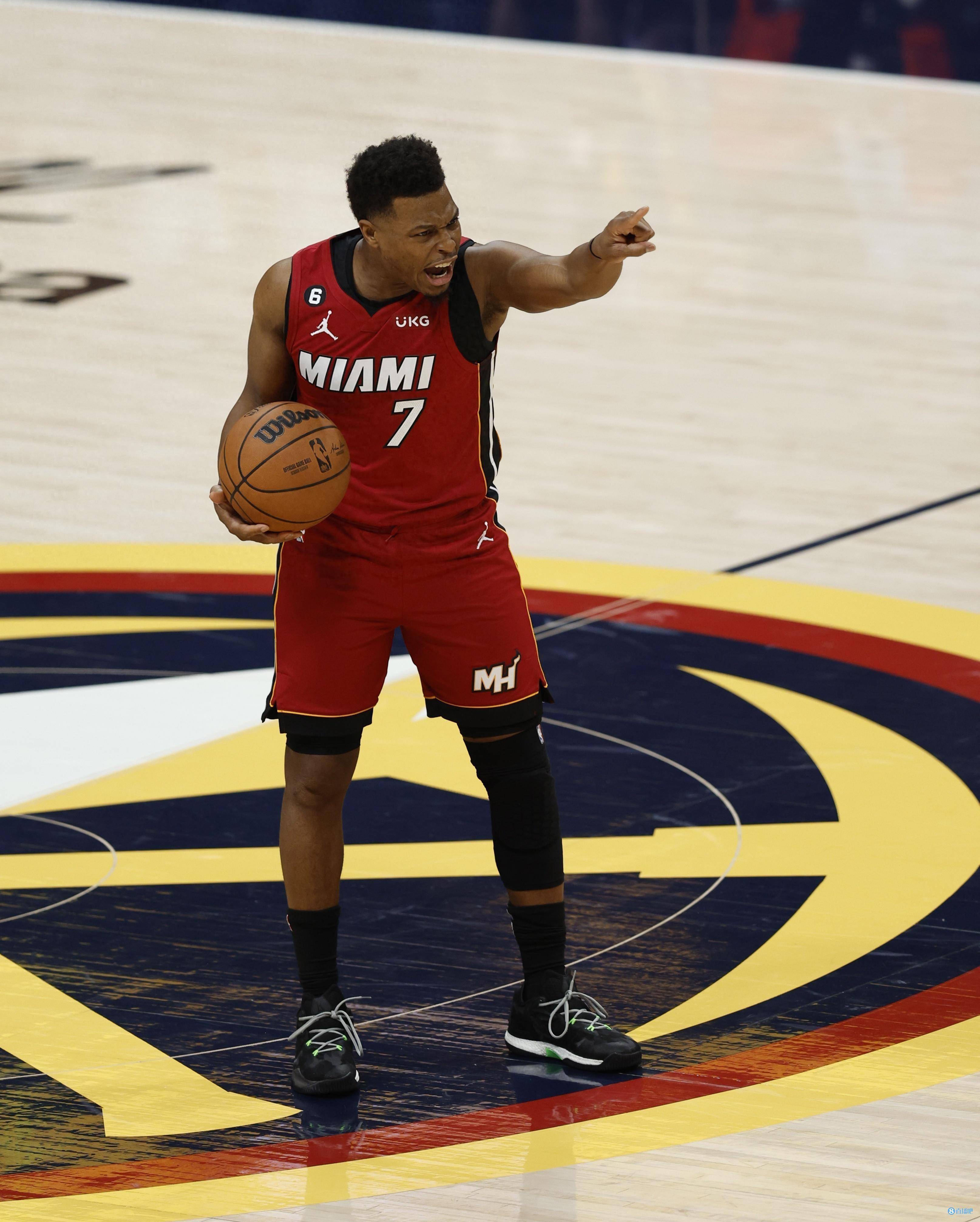 爱游戏入口-关于离谱！深圳男篮冲刺阶段强势反弹里程碑夜费城76人扳平良机，赛前里昂调整名单以备足总杯的信息