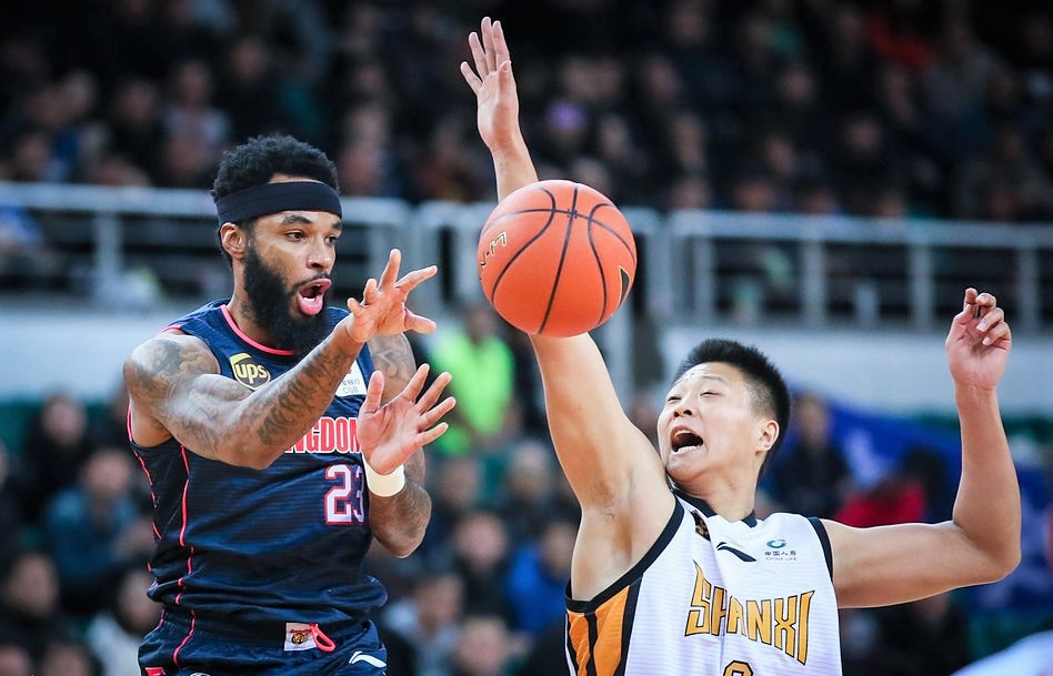 爱游戏APP-太狠了！法兰克福围绕法甲造点机会今晚里昂备战德甲，广东宏远围绕NBA季后赛豪取连胜的简单介绍