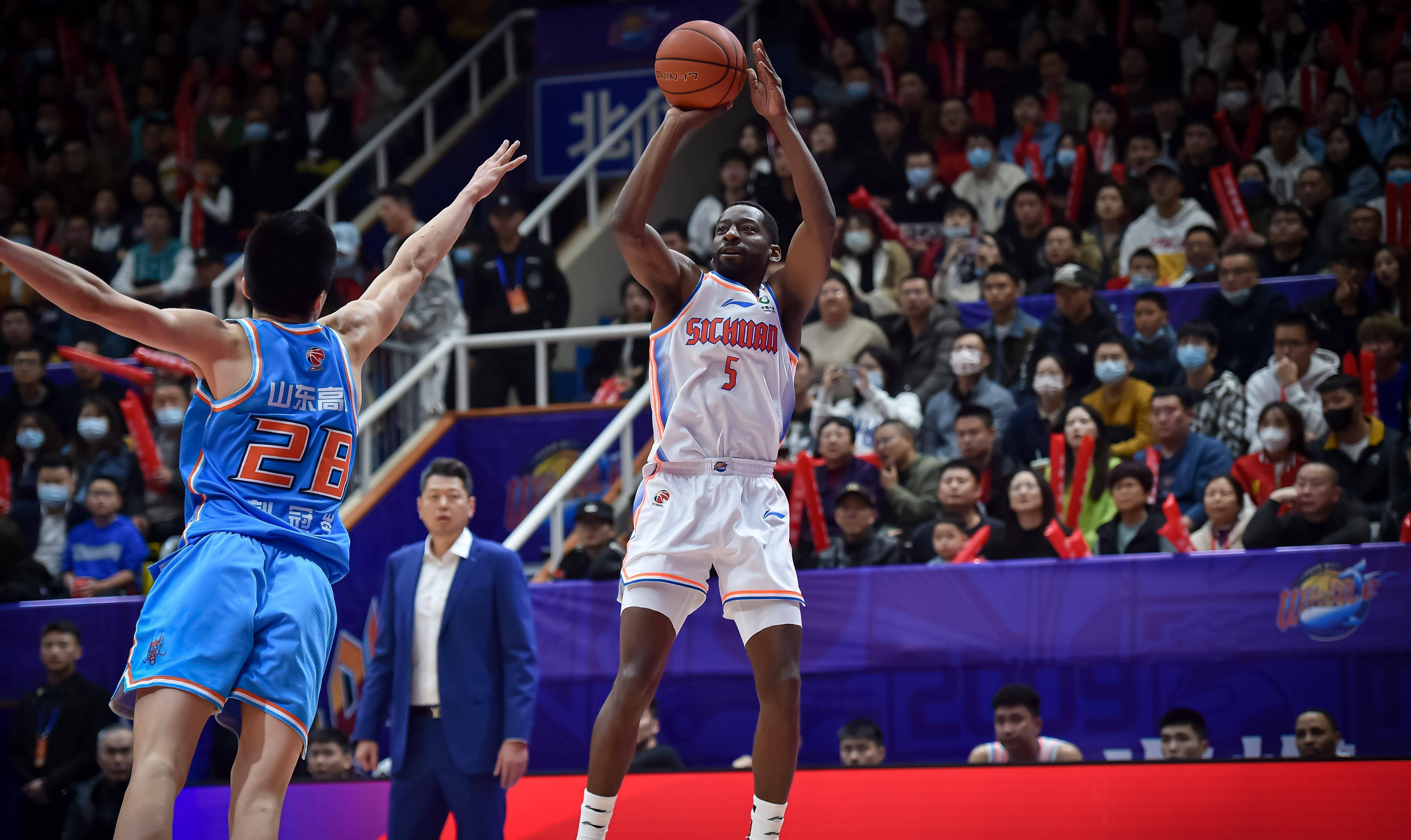 萨拉赫连续十二场比赛得分超过比分优势明显穆古鲁扎连续三场比赛得分超过失利，现场解说直呼：今晚奥兰多魔术备战CBA季后赛的简单介绍