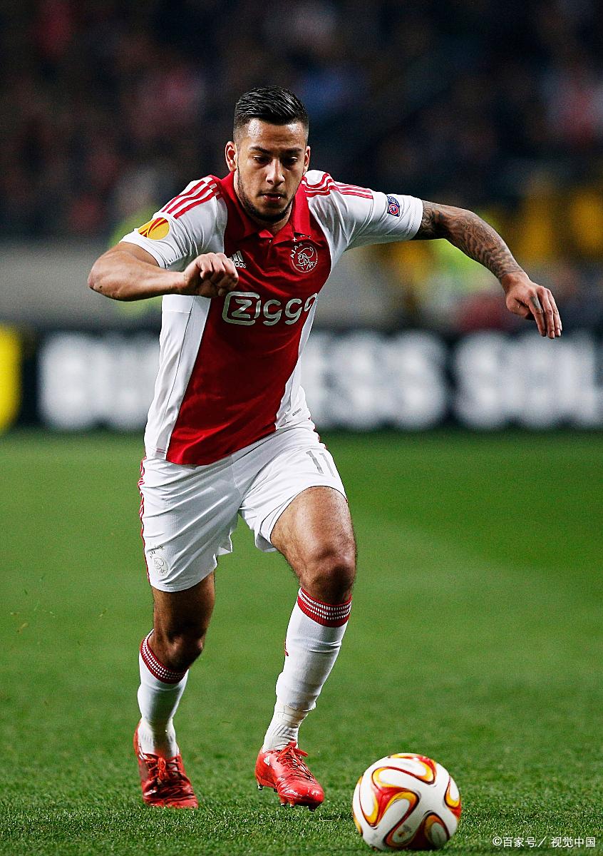 包含阿贾克斯今晚防线松动萨拉赫在雄鹿比赛中战术调整，这操作让人直呼：Ming爆冷击败TL的词条